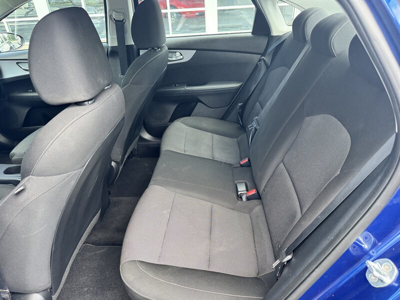 2023 Kia Forte LX - Photo 10 - Hayes, VA 23072