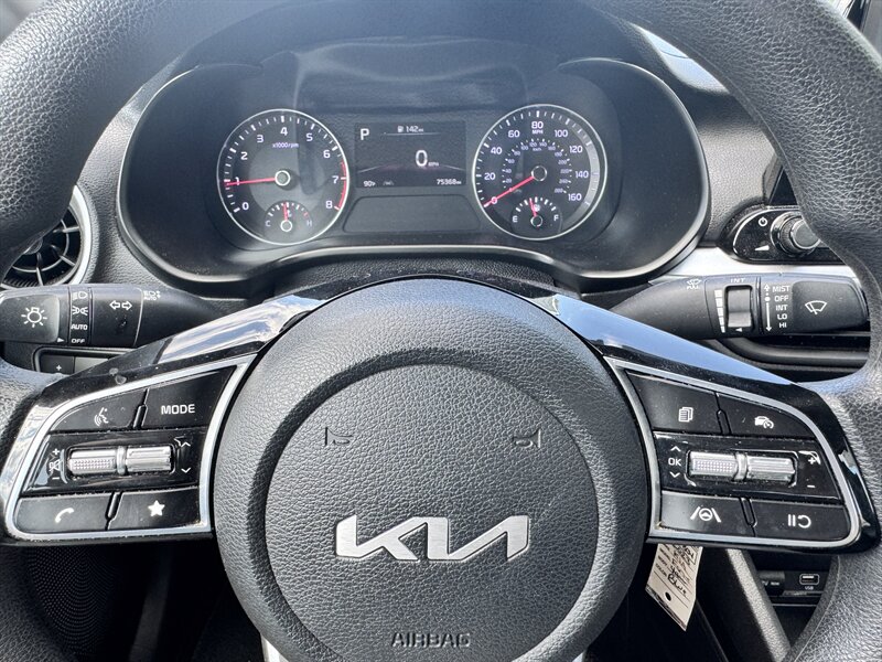 2023 Kia Forte LX - Photo 15 - Hayes, VA 23072