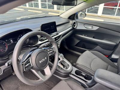 2023 Kia Forte LX - Photo 11 - Hayes, VA 23072
