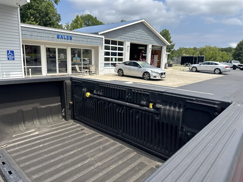 2012 Ford F-250 Lariat - Photo 12 - Hayes, VA 23072