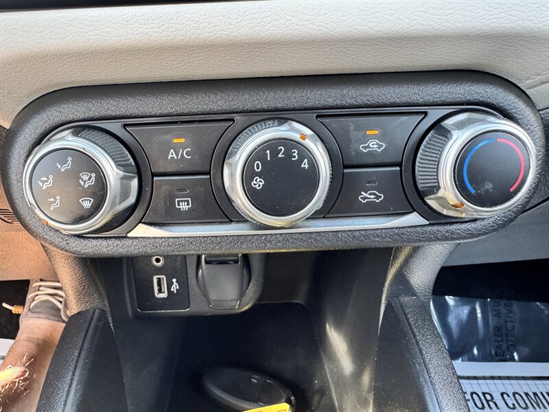 2021 Nissan Versa SV - Photo 17 - Hayes, VA 23072