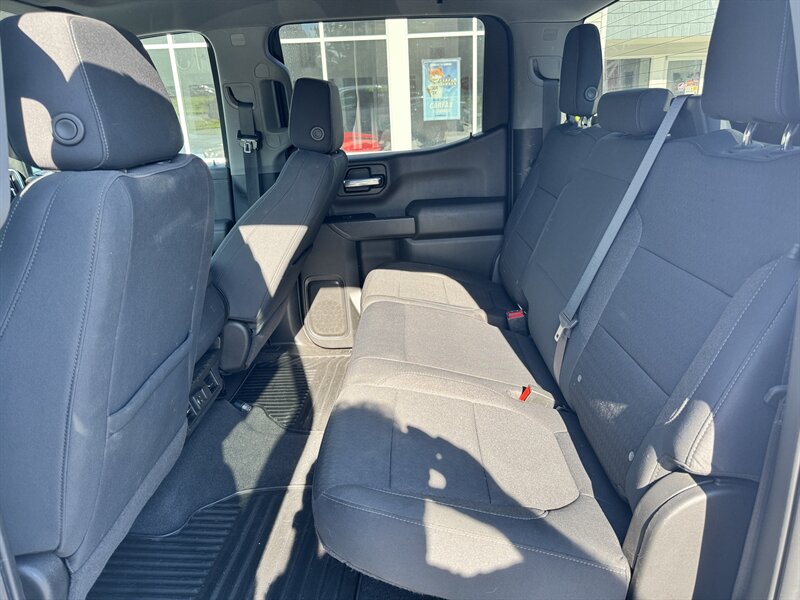 2021 Chevrolet Silverado 1500 LT 4X4 - Photo 13 - Hayes, VA 23072