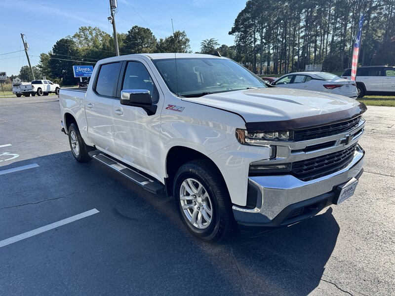 2021 Chevrolet Silverado 1500 LT 4X4 - Photo 7 - Hayes, VA 23072
