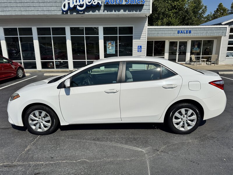 2014 Toyota Corolla LE - Photo 2 - Hayes, VA 23072