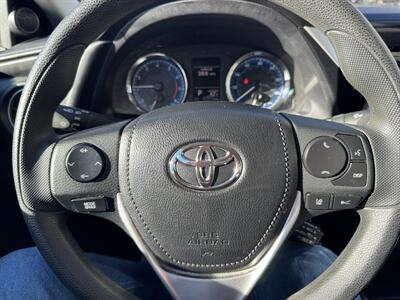 2019 Toyota Corolla LE   - Photo 18 - Hayes, VA 23072