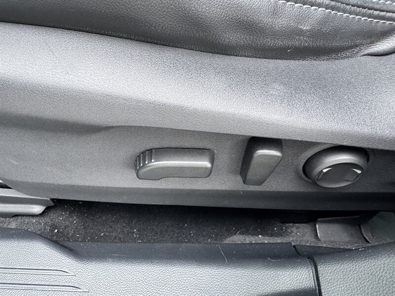 2022 Subaru Legacy Limited - Photo 15 - Hayes, VA 23072