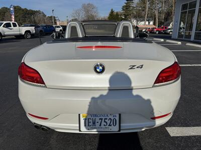 2015 BMW Z4 sDrive28i   - Photo 4 - Hayes, VA 23072
