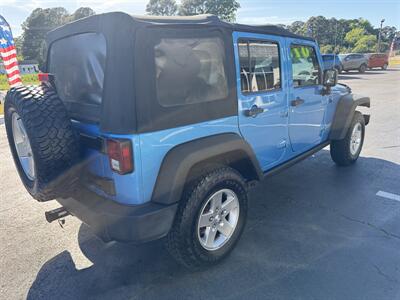2010 Jeep Wrangler Rubicon - Photo 5 - Hayes, VA 23072