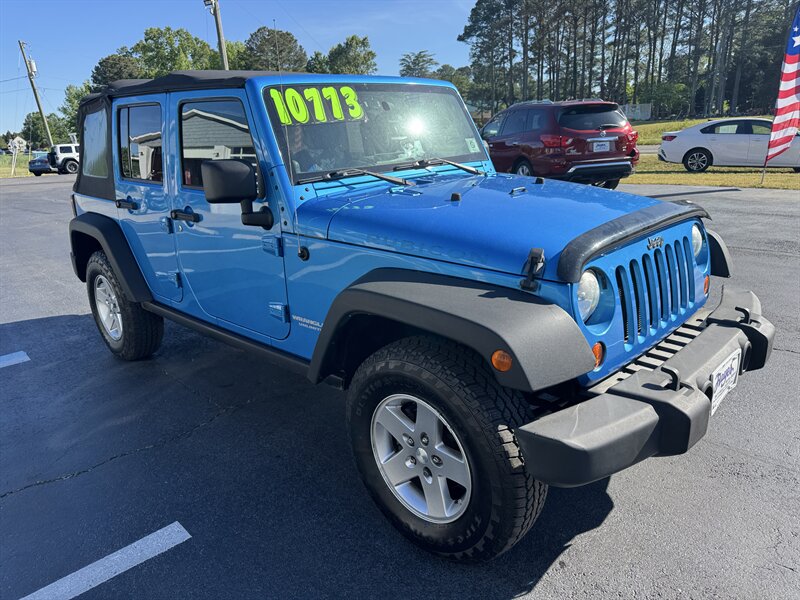 2010 Jeep Wrangler Rubicon - Photo 7 - Hayes, VA 23072