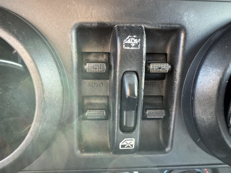 2010 Jeep Wrangler Rubicon - Photo 22 - Hayes, VA 23072