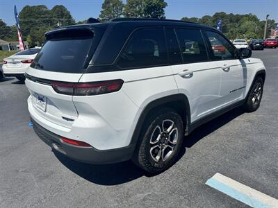 2023 Jeep Grand Cherokee Trailhawk 4xe   - Photo 5 - Hayes, VA 23072