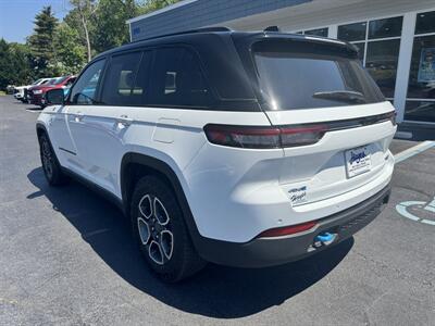 2023 Jeep Grand Cherokee Trailhawk 4xe   - Photo 3 - Hayes, VA 23072