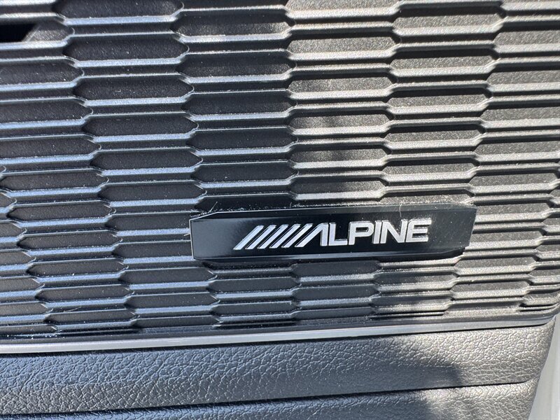 2023 Jeep Grand Cherokee Trailhawk 4xe - Photo 20 - Hayes, VA 23072