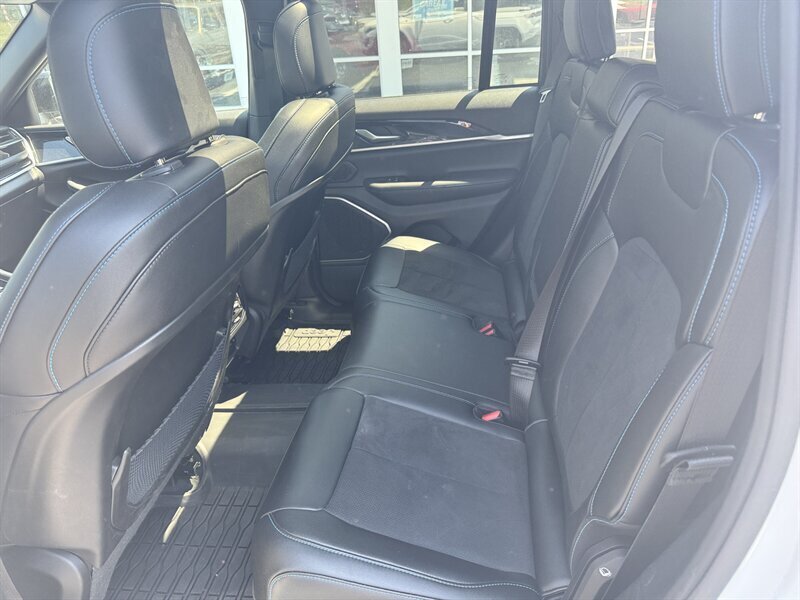 2023 Jeep Grand Cherokee Trailhawk 4xe - Photo 13 - Hayes, VA 23072