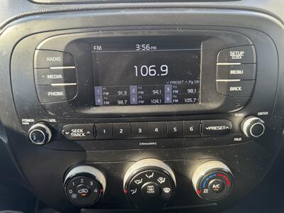 2018 Kia Soul   - Photo 13 - Hayes, VA 23072