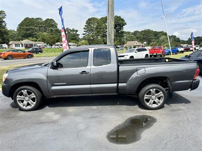2014 Toyota Tacoma - Photo 2 - Hayes, VA 23072