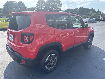 2017 Jeep Renegade Sport   - Photo 5 - Hayes, VA 23072