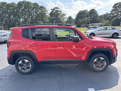 2017 Jeep Renegade Sport   - Photo 6 - Hayes, VA 23072
