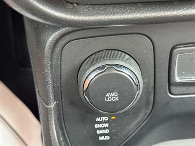2017 Jeep Renegade Sport   - Photo 12 - Hayes, VA 23072