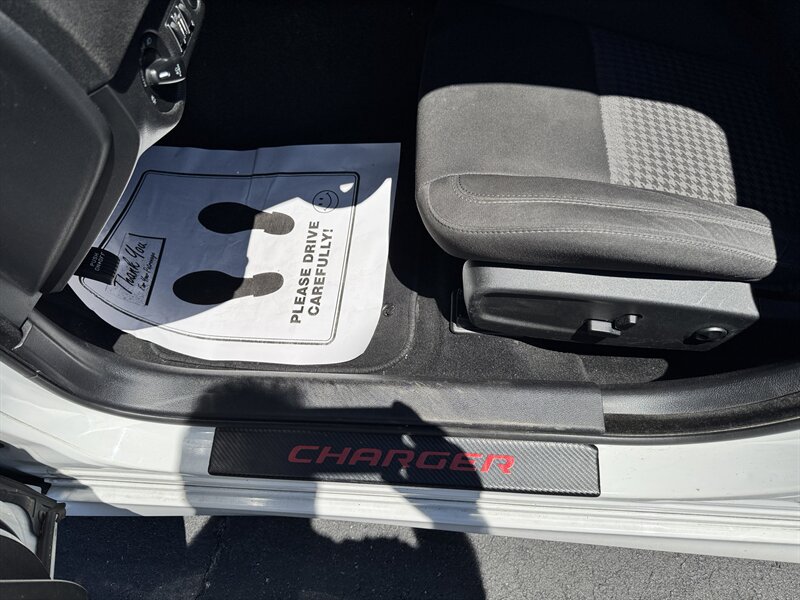 2019 Dodge Charger GT - Photo 11 - Hayes, VA 23072