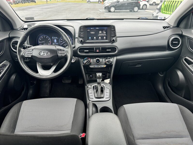 2021 Hyundai KONA SEL - Photo 9 - Hayes, VA 23072