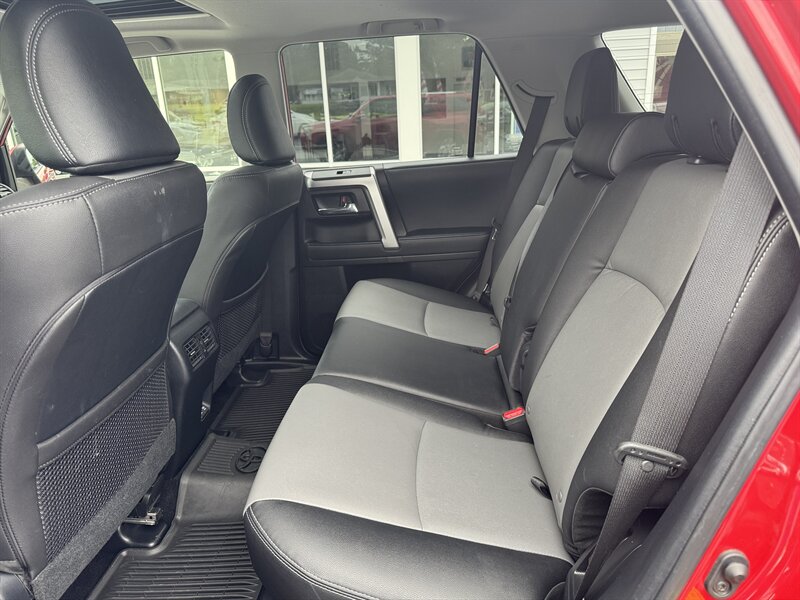 2022 Toyota 4Runner SR5 Premium   - Photo 35 - Hayes, VA 23072