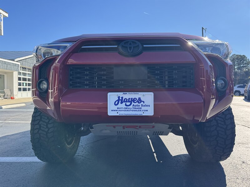 2022 Toyota 4Runner SR5 Premium - Photo 8 - Hayes, VA 23072