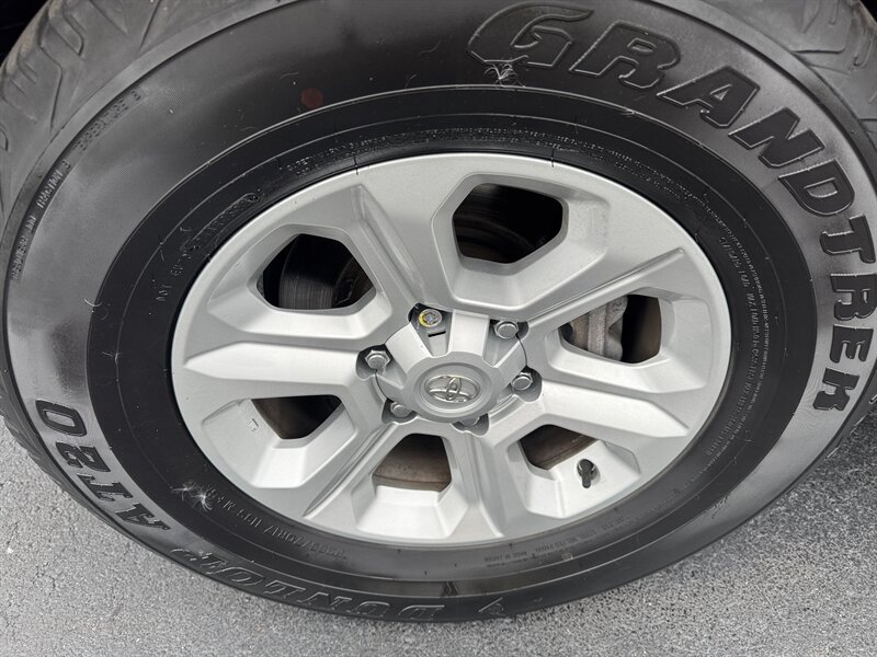 2022 Toyota 4Runner SR5 Premium   - Photo 9 - Hayes, VA 23072