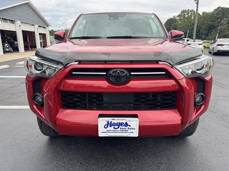 2022 Toyota 4Runner SR5 Premium   - Photo 8 - Hayes, VA 23072