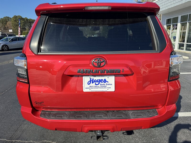 2022 Toyota 4Runner SR5 Premium - Photo 4 - Hayes, VA 23072