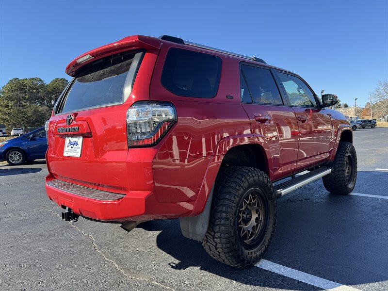 2022 Toyota 4Runner SR5 Premium - Photo 5 - Hayes, VA 23072