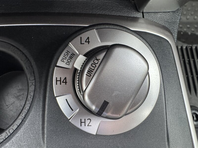 2022 Toyota 4Runner SR5 Premium   - Photo 20 - Hayes, VA 23072