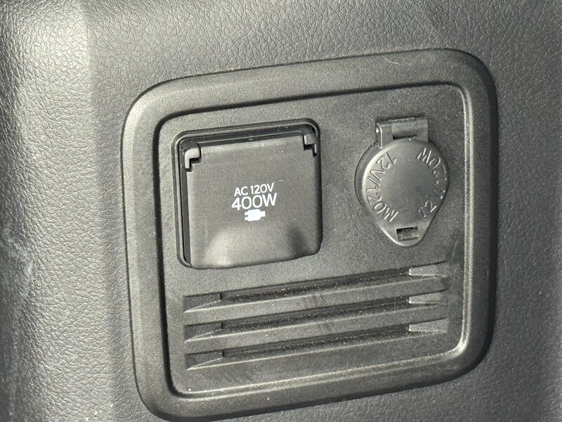 2022 Toyota 4Runner SR5 Premium   - Photo 31 - Hayes, VA 23072