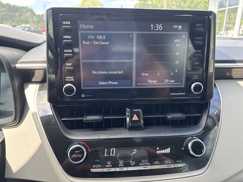 2022 Toyota Corolla LE - Photo 16 - Hayes, VA 23072