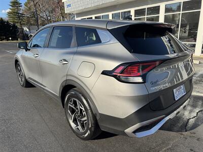 2024 Kia Sportage LX   - Photo 3 - Hayes, VA 23072