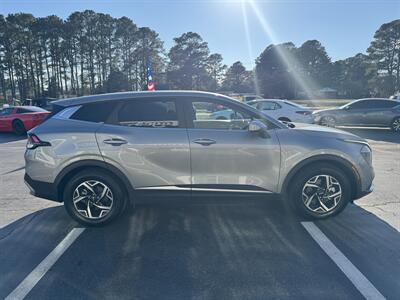2024 Kia Sportage LX   - Photo 6 - Hayes, VA 23072