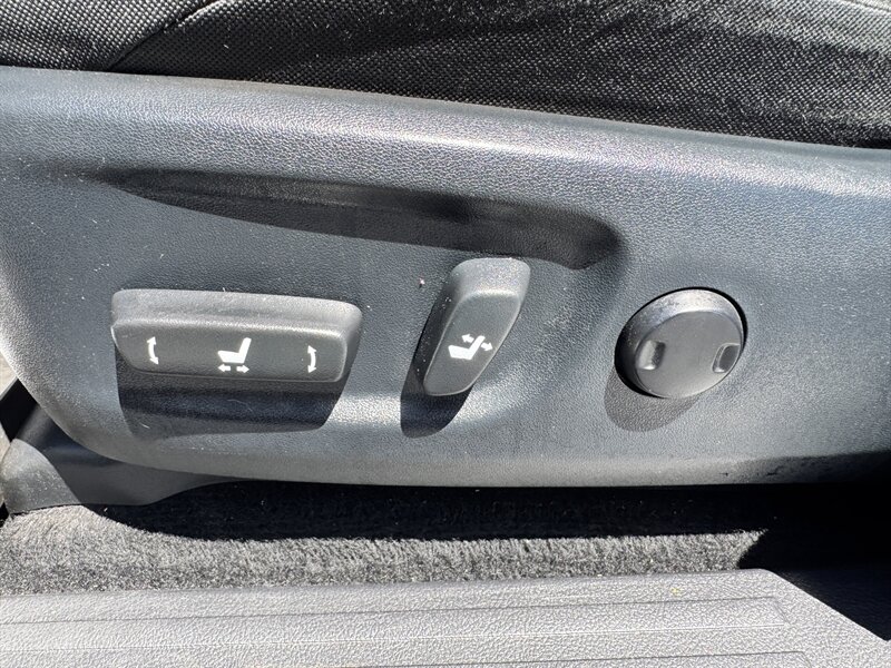2018 Toyota 4Runner SR5 - Photo 16 - Hayes, VA 23072