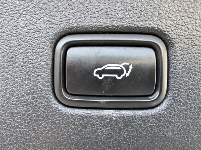 2016 Hyundai Tucson SPORT AWD - Photo 16 - Hayes, VA 23072