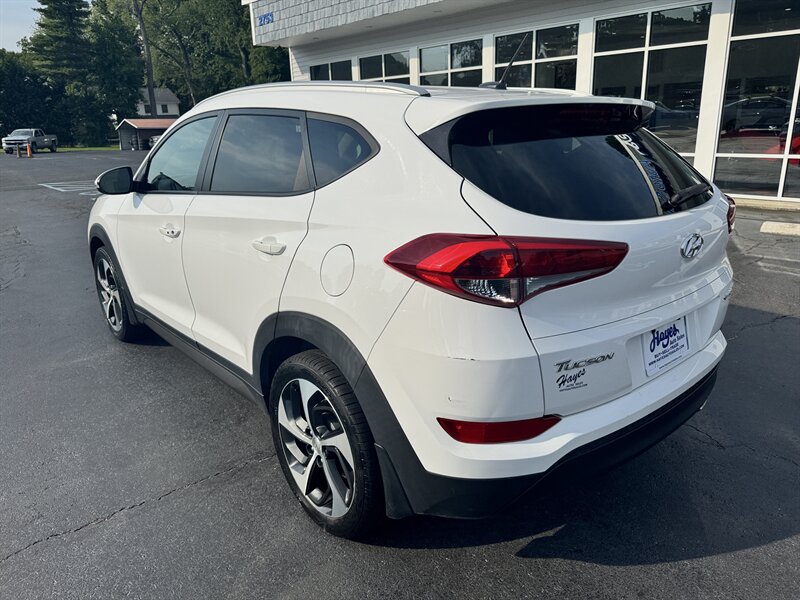 2016 Hyundai Tucson SPORT AWD - Photo 3 - Hayes, VA 23072
