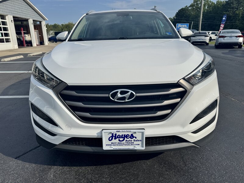 2016 Hyundai Tucson SPORT AWD - Photo 8 - Hayes, VA 23072