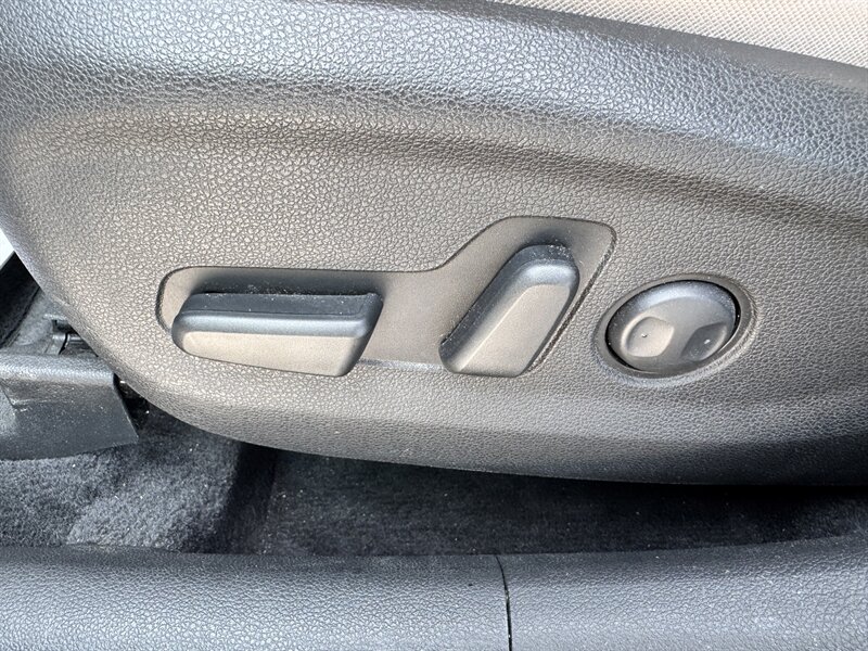 2016 Hyundai Tucson SPORT AWD - Photo 20 - Hayes, VA 23072