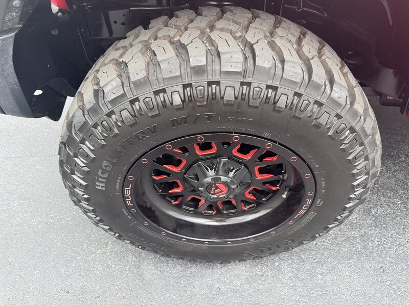 2020 Jeep Gladiator Sport S - Photo 9 - Hayes, VA 23072