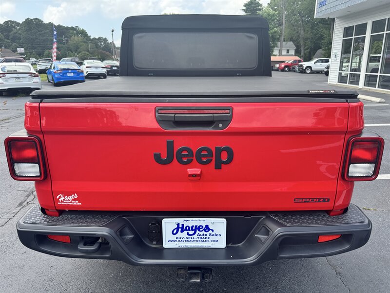 2020 Jeep Gladiator Sport S - Photo 4 - Hayes, VA 23072