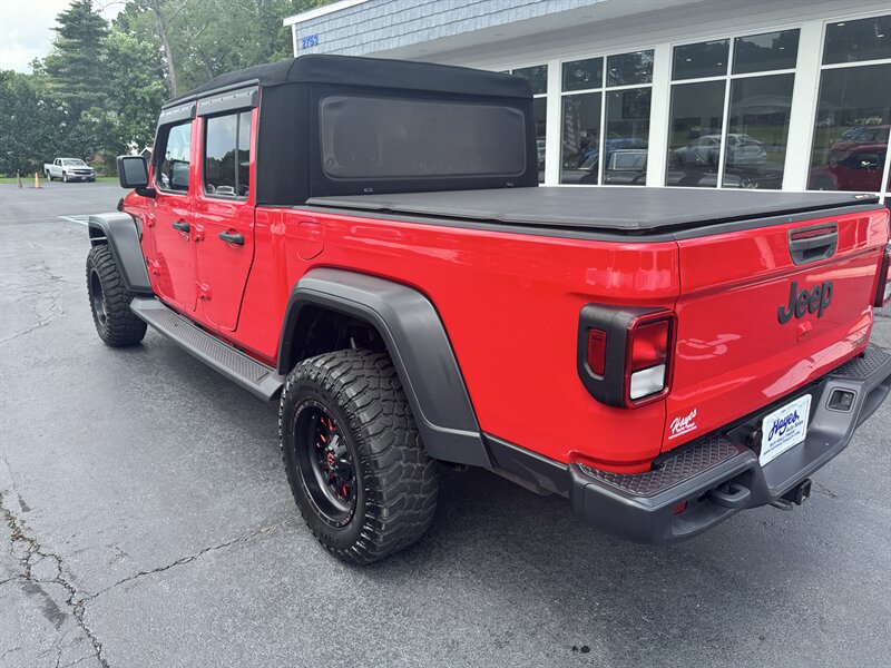 2020 Jeep Gladiator Sport S - Photo 3 - Hayes, VA 23072