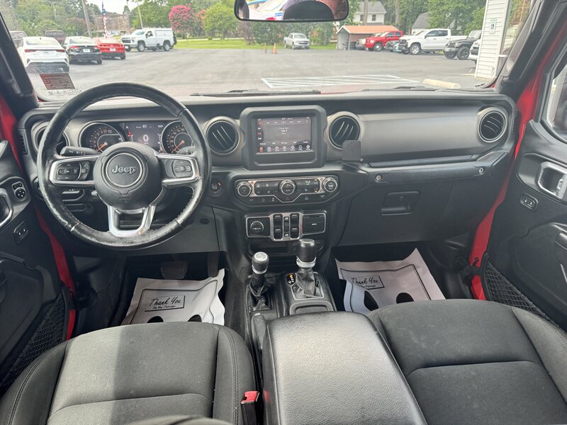 2020 Jeep Gladiator Sport S - Photo 10 - Hayes, VA 23072