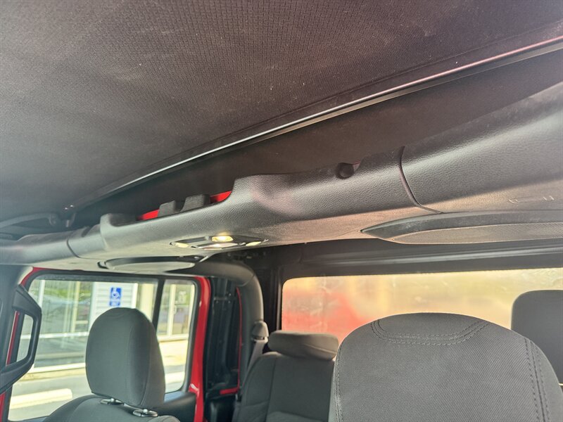 2020 Jeep Gladiator Sport S - Photo 17 - Hayes, VA 23072