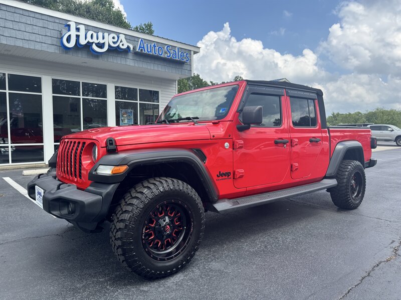 2020 Jeep Gladiator Sport S   - Photo 1 - Hayes, VA 23072