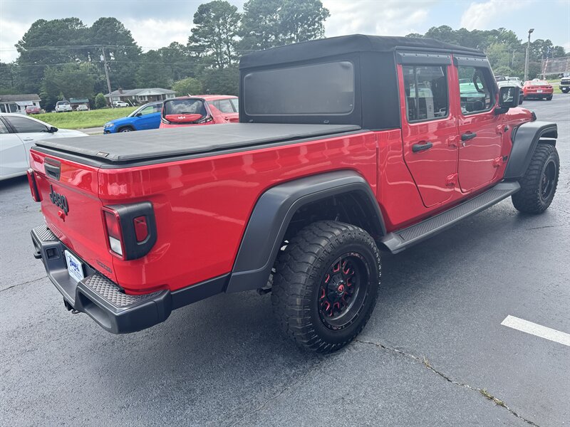 2020 Jeep Gladiator Sport S - Photo 5 - Hayes, VA 23072