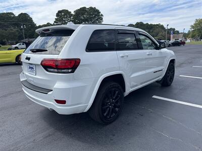 2021 Jeep Grand Cherokee Altitude 4x4   - Photo 5 - Hayes, VA 23072