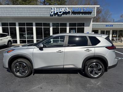 2024 Nissan Rogue SV   - Photo 2 - Hayes, VA 23072